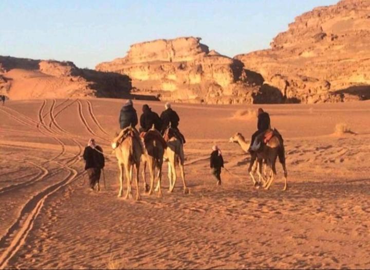 Wadi Rum Fun Time Tour'S Zewnętrze zdjęcie